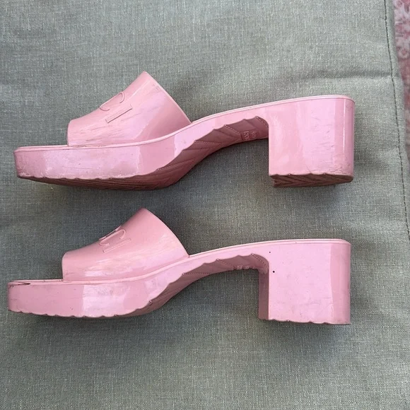Gucci pink rubber slides size 8.5 - Picture 3 of 10